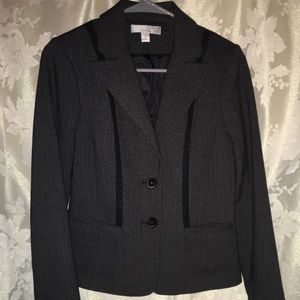 Casion grey blazer with lace details.